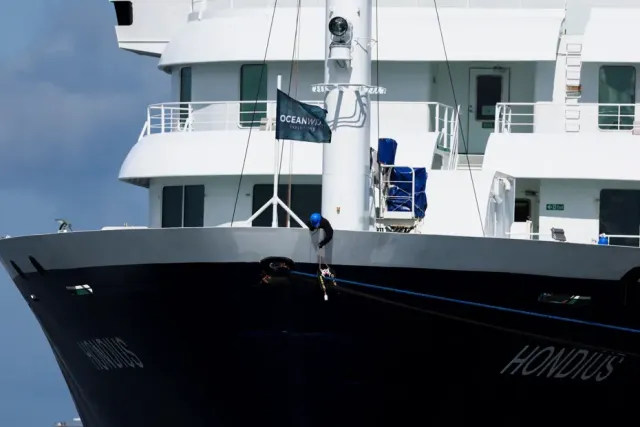 Hantavirüs Krizi Yaşayan MV Hondius Gemisi Rotterdam'a Ulaştı