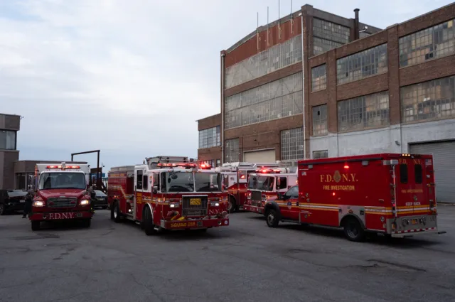 New York'taki Tersanede Şiddetli Patlama: 1 Ölü, 16 Yaralı