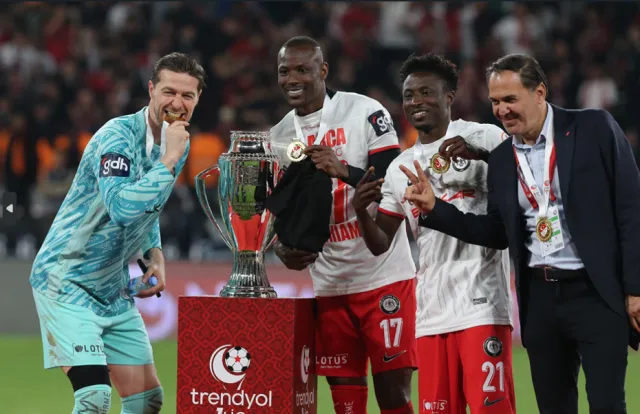 25 Mayıs 2026 Spor Gazeteleri: Transfer ve Şampiyonluk Heyecanı