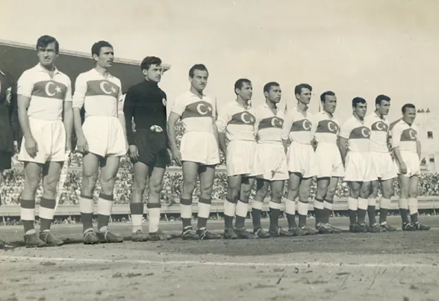 A Milli Takımda Vefa Dolu Anlar: 1954 Efsanesi Şükrü Ersoy Unutulmadı