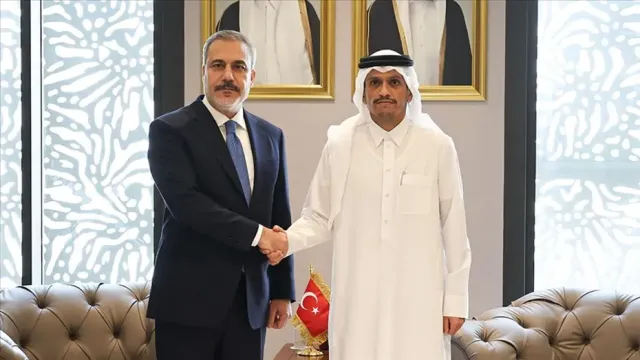 Dışişleri Bakanı Hakan Fidan'dan Kritik Diplomasi: Katar ile Bölgesel Müzakereler Masada