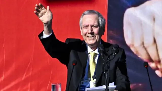 Fenerbahce'de Aziz Yildirim Donemi Hizli Basladi: Iki Dev Golcu Yolda