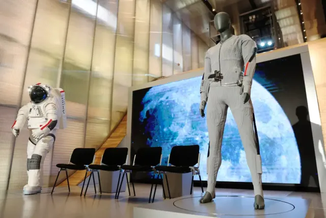Moda Uzayda: Prada NASA Astronotları İçin Özel Tasarımını Tanıttı