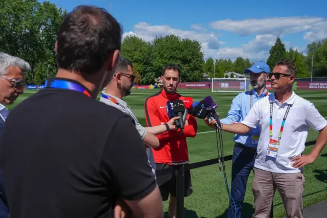 Hakan Çalhanoğlu'ndan Dünya Kupası Mesajı: Bahane Yok, Hedefimiz Final