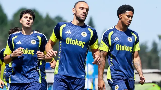 Fenerbahçe'de Vedat Muriqi Şoku: Yıldız İsim Sakatlandı