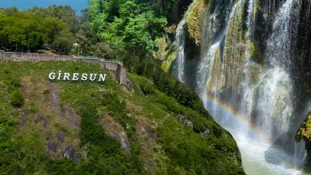 Karadeniz'in Gizli Cenneti: Giresun'da Doğa ve Tarih İç İçe