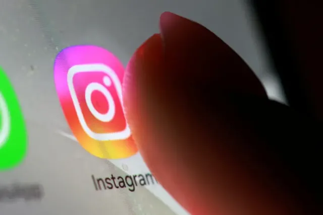 Instagram, WhatsApp ve Facebook Çöktü mü? Erişim Sorununda Son Durum