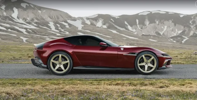 Ferrari'den Geleneksel Tutkunlara Müjde: Sınırlı Üretim V12 Manuel