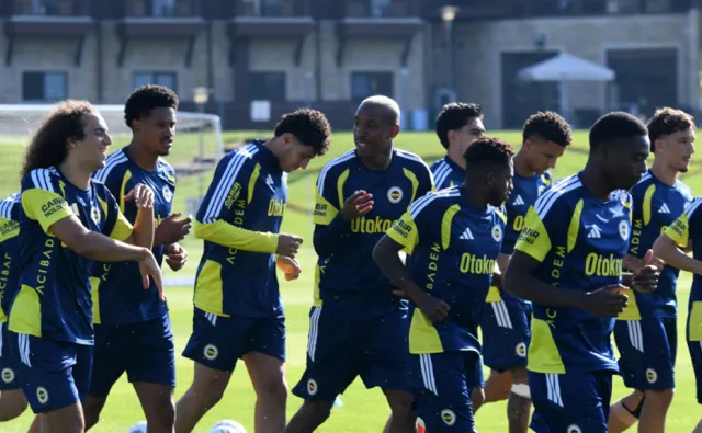 Fenerbahçe Avusturya Kamp Kadrosunu Açıkladı: Yeni Transferlerde Dikkat Çeken Detay