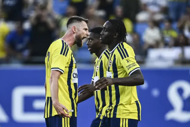 Fenerbahçe Avusturya Kampını LASK Maçıyla Noktalıyor