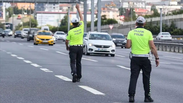 İstanbullular Dikkat: Saat 12.00'den Sonra Bu Yollar Trafiğe Kapatılacak