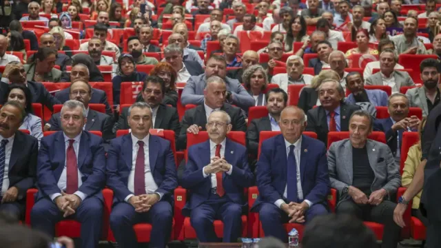 CHP'de Kritik Gelişme: Partide Kalan İki İsim İçin Disiplin Süreci Başlatılıyor