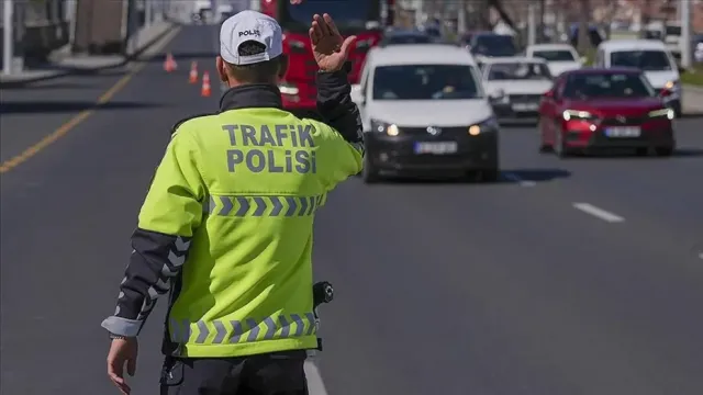 İstanbul'da Bu Gece Yollar Kapanıyor: 3-5 Ağustos Kapalı Yollar ve Alternatif Güzergahlar