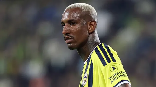Fenerbahçe'de Transfer Operasyonu: Talisca Kalıyor Mu, Fred Gidiyor Mu?