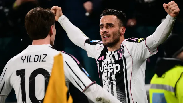 Filip Kostic'ten 2 yıllık imza: 12 yıl sonra döndü
