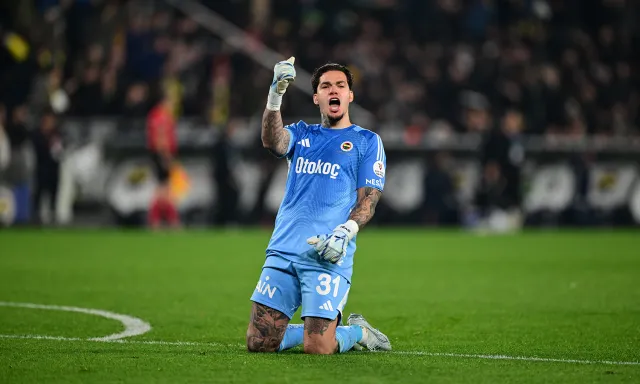 Fenerbahçeli Ederson'dan Ayrılık İddialarına Türkçe Yanıt