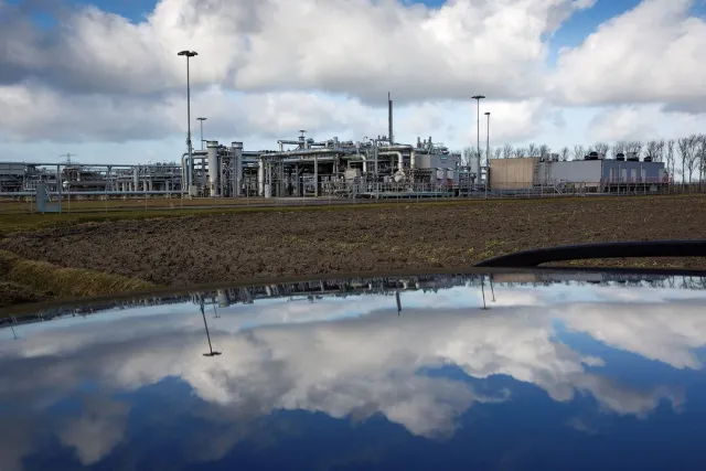 Tarihi Hollanda Köyü Moerdijk, Temiz Enerji Projesi Yüzünden Yok Olma Tehlikesiyle Karşı Karşıya