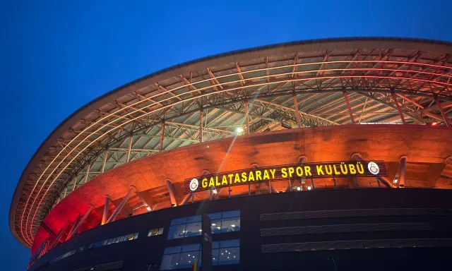 Galatasaray'dan Ezeli Rakiplerine Fark: KAP'a Bildirilen Kar Miktarı Şaşırttı