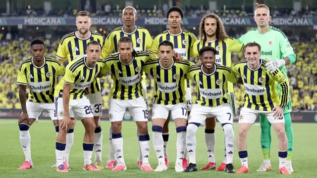 Ayrılık İddialarına Son Noktayı Koydu: Fenerbahçe'de Kalıyorum