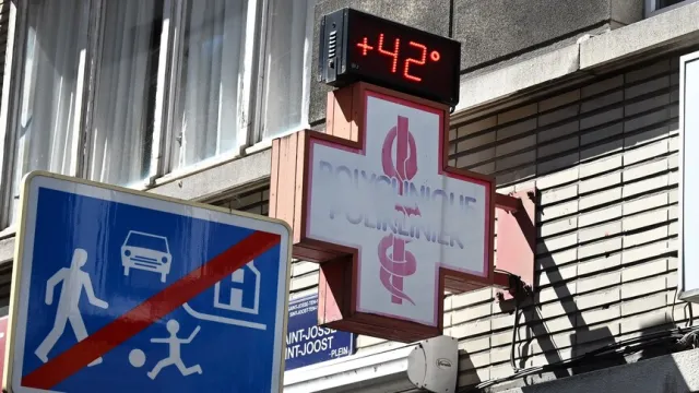 Belçika'da Aşırı Sıcaklar Hayatı Felç Etti: Turuncu Alarm ve Tren Seferleri İptal