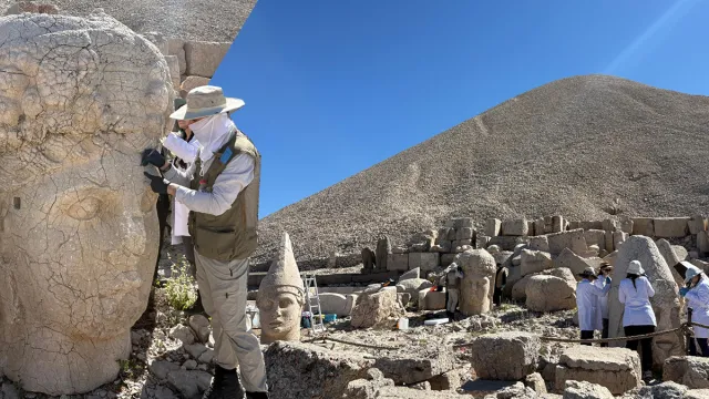 Nemrut'un Dev Heykellerine 5 Yıllık Koruma Kalkanı