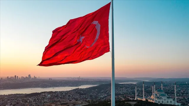 Türkiye'nin Nüfusu Belli Oldu: TÜİK Güncel Rakamları Açıkladı