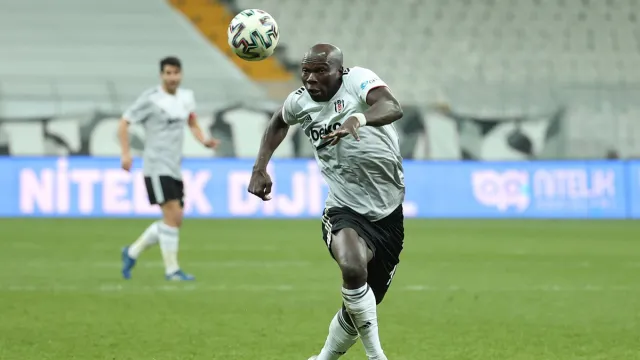 Vincent Aboubakar Sürprizi: Yıldız Golcü Türkiye'ye Dönüyor