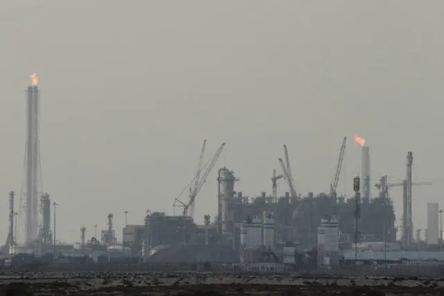 Bangladeş'te Büyük Enerji Krizi: Fabrikalar Kapanıyor, Üretim Durdu