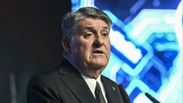 Serdal Adalı'dan TFF ve MHK için Büyük İddia! Derbi Öncesi Yabancı VAR Talebi