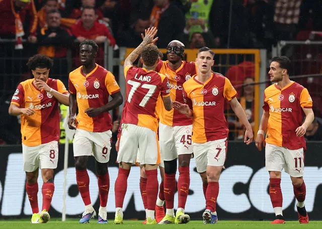 Galatasaray'a Yıldız Futbolcudan Sürpriz Transfer Telefonu