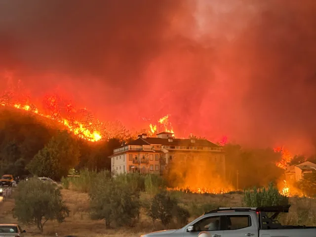 Fethiye'de Orman Yangını Kontrol Altına Alındı: Yerli Helikopter Nefes Görev Yaptı