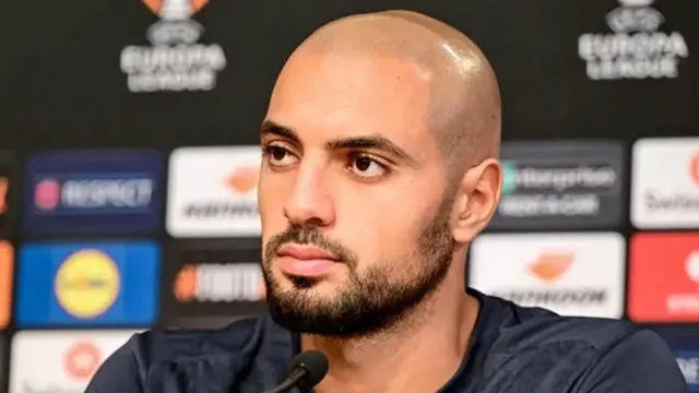 Sofyan Amrabat'ın İlk Maçında Ajax Şoku: Derbide Gerginlik