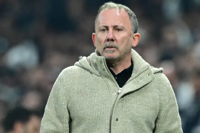 Sergen Yalçın'dan Derbi Sonrası Çarpıcı Sözler: Şampiyonluk Yarışı ve Takım Analizleri