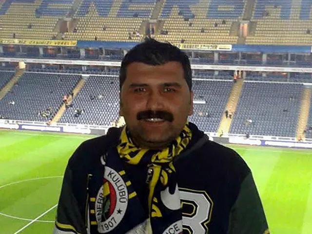 Oğluyla İlk Maçında Kalbine Yenildi: Fenerbahçe Beşiktaş Derbisinde Acı Olay