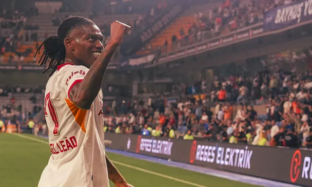 Rafael Leao'dan Okan Buruk'a Övgü: Güven Verdi, Mutluyum