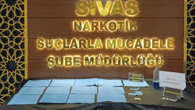 Sivas'ta Başarılı Uyuşturucu Operasyonu: Kağıda Emdirilmiş Madde Ele Geçirildi