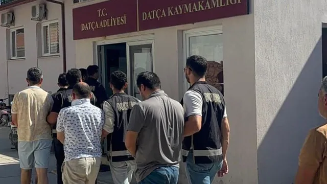 Datça Açıklarında Operasyon: 9 FETÖ Şüphelisi Peter Pan Teknesinde Yakalandı
