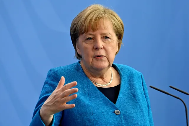 Angela Merkel'den AfD'nin Seçim Zaferi Sonrası Sert Açıklama: İçim Kan Ağlıyor