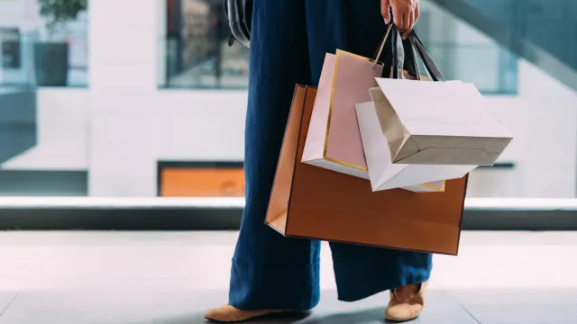 Aşkın faturası 369 bin dolar: Hediyeler için servet harcadı, ayrılınca geri istedi