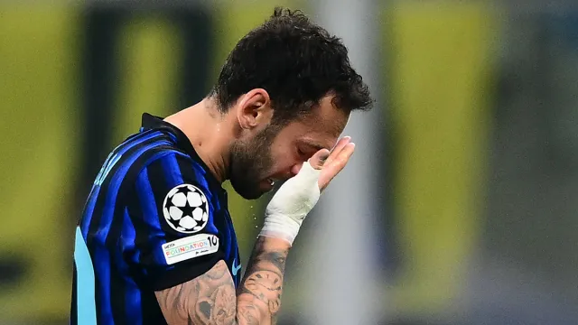 Hakan Çalhanoğlu'ndan Kötü Haber: Inter Kulübü Son Durumu Açıkladı