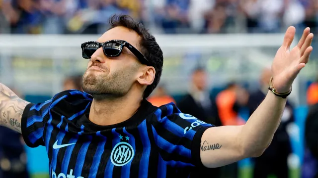 Inter'den Hakan Çalhanoğlu'na 2 Yıllık Yeni Sözleşme Teklifi
