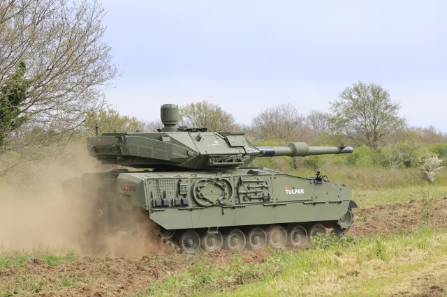 Orta Sınıf Tank TULPAR Başarıyla Atış Testini Geçti