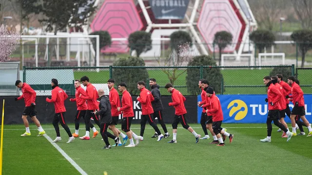 5 eksik: Milli Takım'da Fransa maçının hazırlıkları başladı
