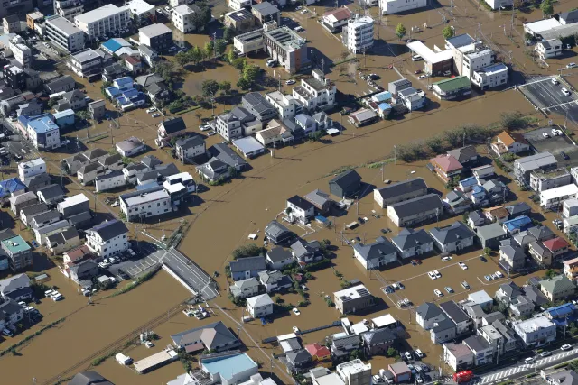 Japonya'yı Dujuan Tayfunu vurdu: 4 ölü, 22 yaralı