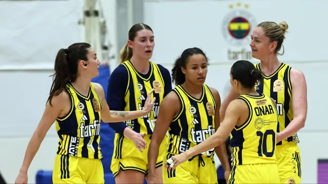 Son şampiyon yeni sezona galibiyetle başladı