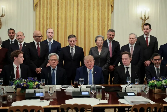 Trump, kararnameyi imzaladı. Yapay zeka "süper zeka" oldu