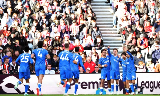 10 kişi kalan Brighton, Sunderland'i deplasmanda yendi