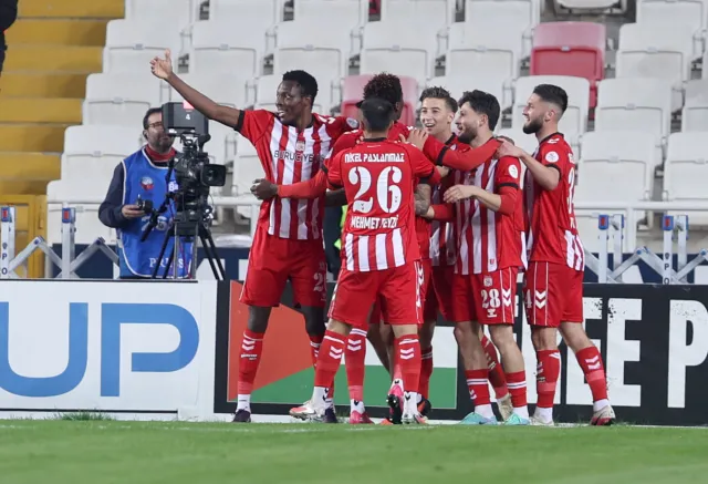 Sivasspor kabustan uyandı