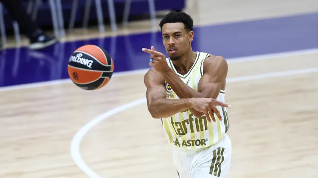 Namağlup Fenerbahçe Tarfin, Panathinaikos deplasmanında