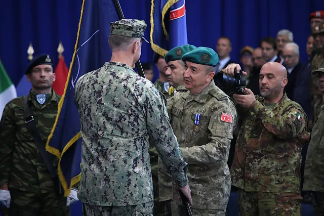 Türkiye, NATO'nun Kosova'daki Barış Gücü KFOR'un Komutasını İtalya'ya Devretti